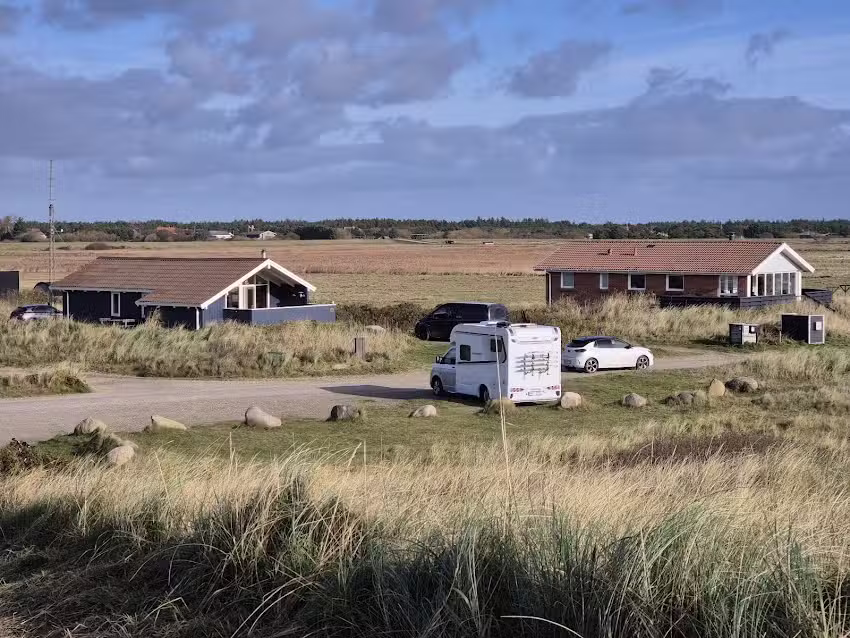 ADEBAR-CAMPERS