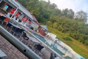 Automobile & Reisefahrzeuge Schieferstein