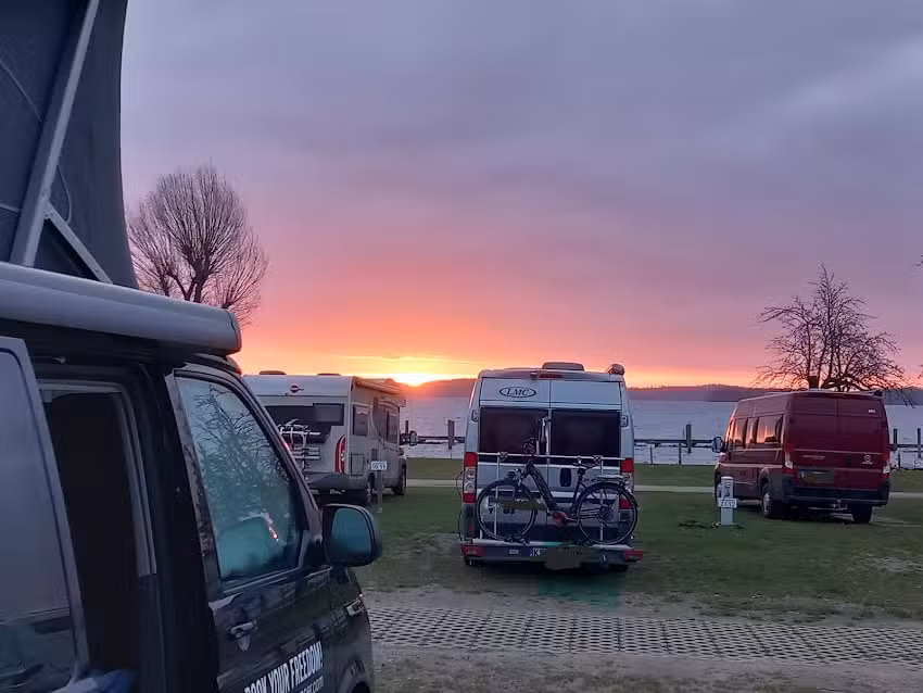 FreewayCamper &ndash; Wohnmobil & Camper mieten Lotte