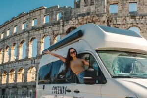 FreewayCamper Wohnmobil & Camper mieten Oberpframmern