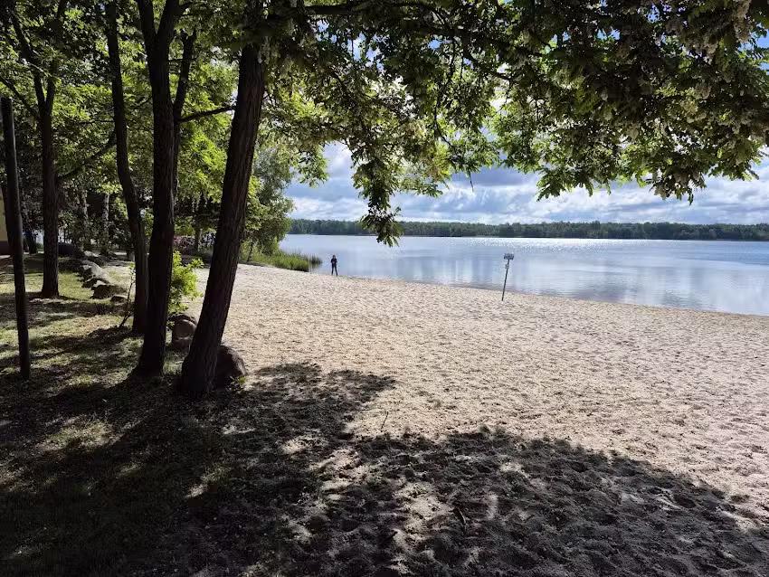 Lauchzeit Camping erholen und genie&szlig;en am See