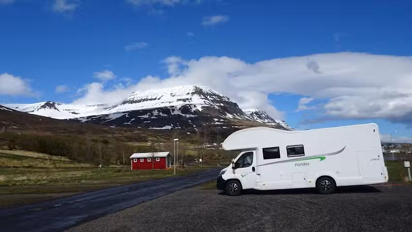 M5 Travel Wohnmobilvermietung