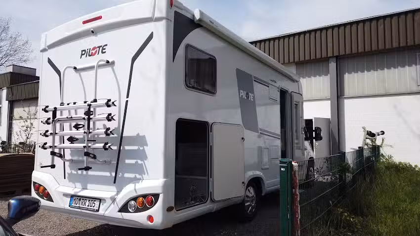 Roadrunners Wohnmobilvermietung Moers GmbH i.L.