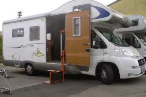 Rolli-Freizeit / Rollstuhlgerechte Wohnmobile für Menschen mit Behinderung