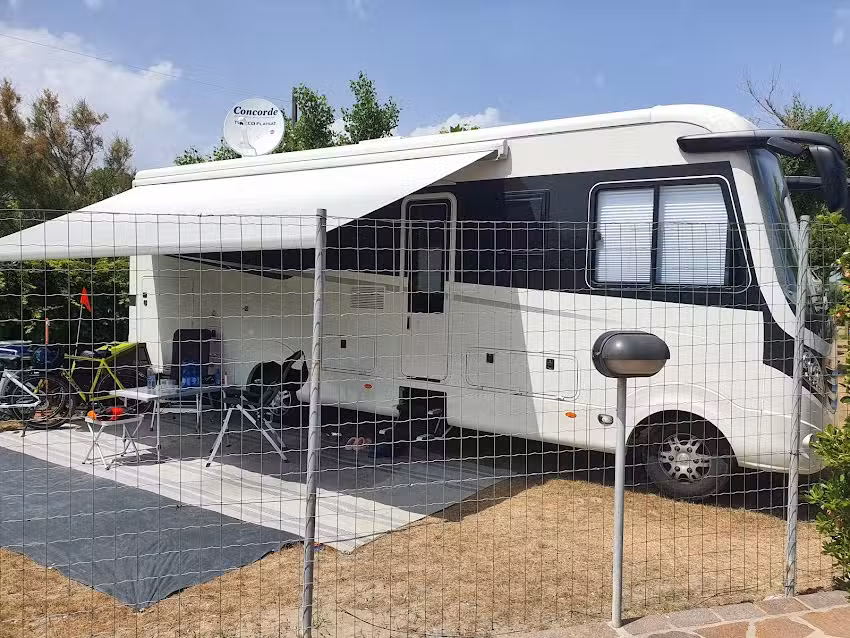 S & J Reisemobile GbR