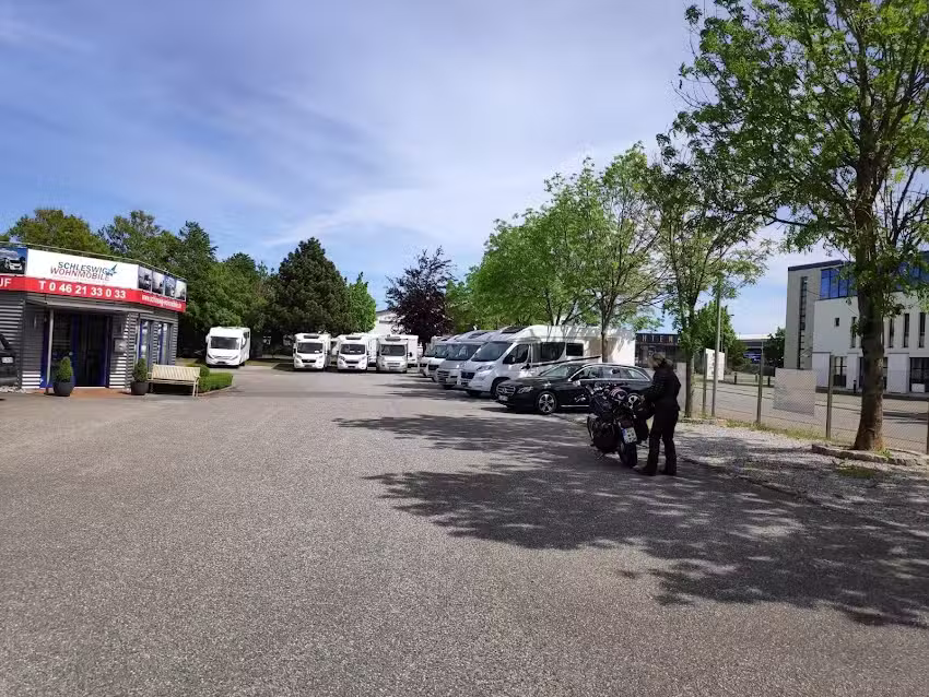 Schleswig Wohnmobile GmbH Vermietung und Verkauf Ko.KG