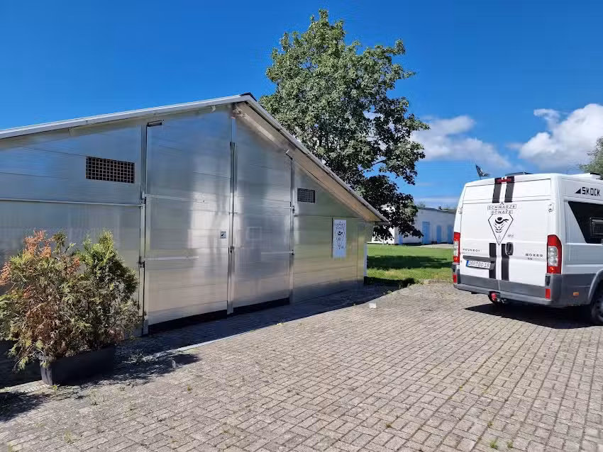 Schwarze Schafe Mobilvermietung und Lagerung