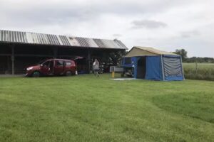 &Uuml;bernachtungsplatz, Wohnmobil, Wohnwagen, Radreise, Biker willkommen, Wiese hinter unserem Haus