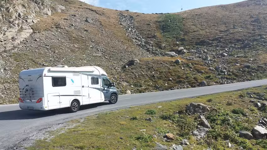 Wohnmobil-/Wohnwagenvermietung