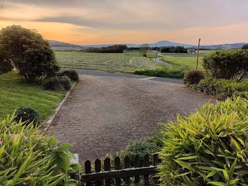 Wohnmobilstellplatz | Eifel Pomster