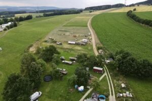 Wohnmobilstellplatz Elterlein &ndash; AlpacaCamping