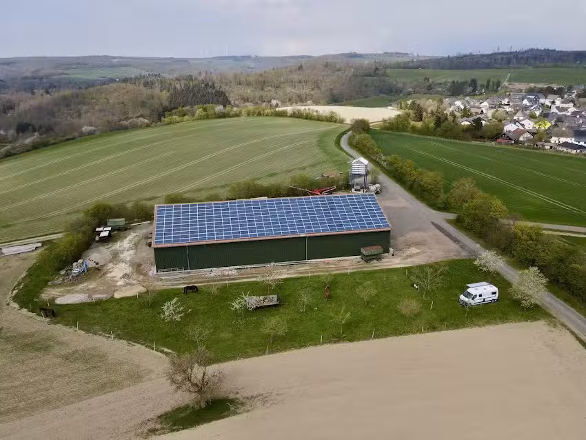 Wohnmobilstellplatz Heidenrod &ndash; AlpacaCamping