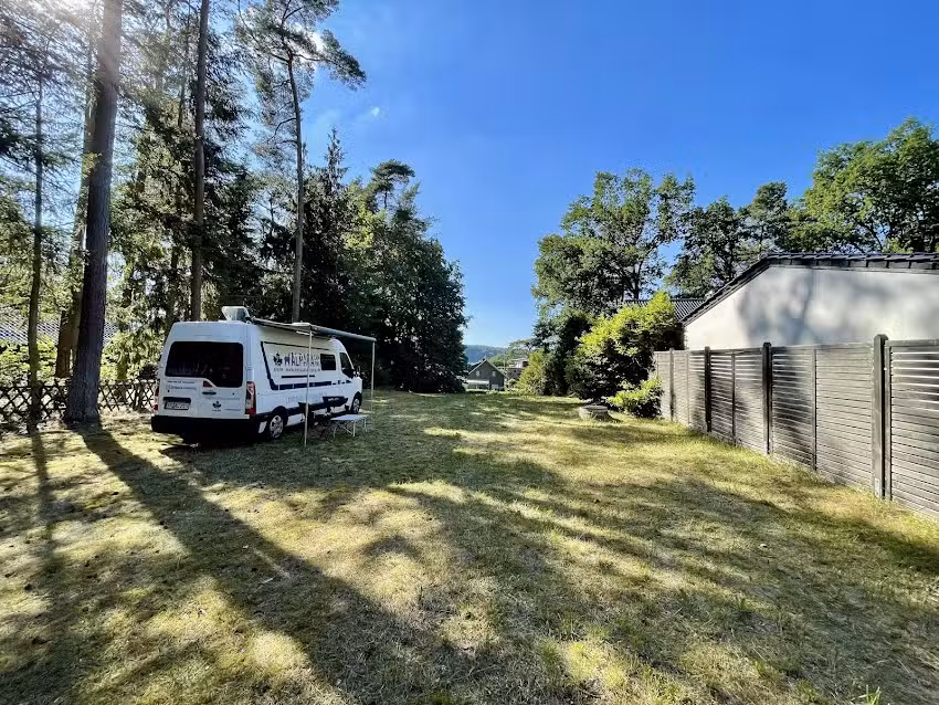 Wohnmobilstellplatz Pinnow &ndash; AlpacaCamping