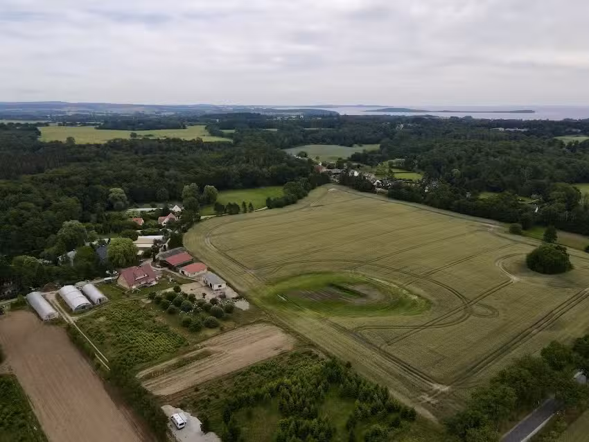 Wohnmobilstellplatz Putbus &ndash; AlpacaCamping