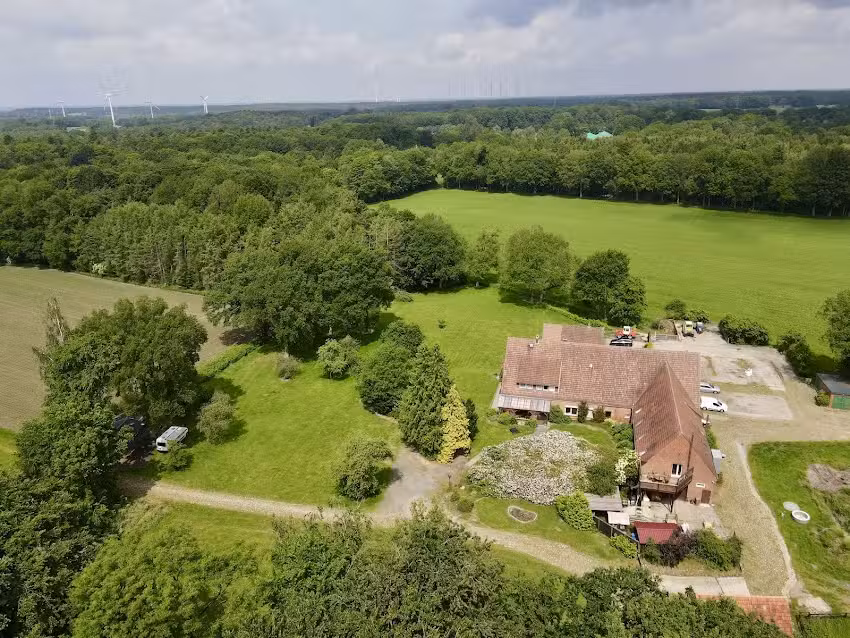 Wohnmobilstellplatz Schwanewede &ndash; AlpacaCamping