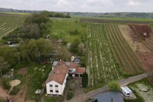 Wohnmobilstellplatz Weinsheim &ndash; AlpacaCamping